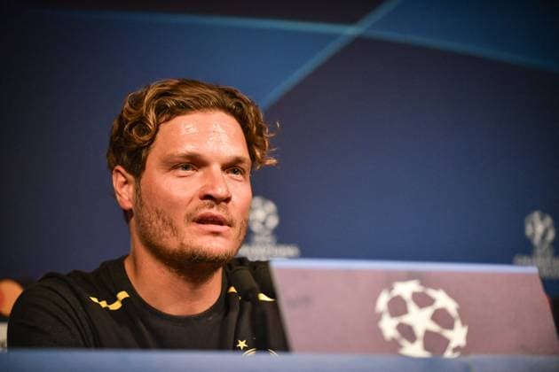 Champions League Football - Borussia Dortmund training session - Paris Borussia Dortmund s Chef-Trainer Edin Tarzic delivers a press conference, PK, Pressekonferenz prior to a training session of Borussia Dortmund on the eve of the Champions League football match between Paris Saint-Germain and Borussia Dortmund at the Parc des Princes stadium in Paris on September 18, 2023. Photo by Firas Abdullah ABACAPRESS.COM Paris Ã?le-de-France France  Copyright: xAbdullahxFiras ABACAx 868183_014 AbdullahxFiras ABACAx 868183_014
