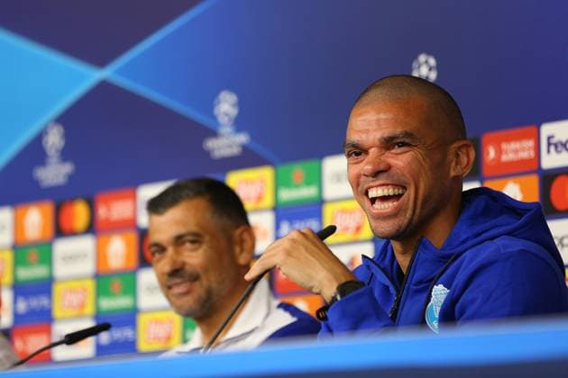 Sport Bilder des Tages Fußball Herren Saison 2023 2024 UEFA Champions League 1. Spieltag I Pressekonferenz I FC Porto I 18.09.2023 Hamburg Volksparkstadion Hamburg Deutschland Copyright: xLobecax xHenningxRohlfsx