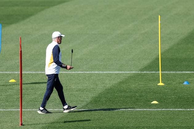 September 19, 2023: Carlo Ancelotti during the training day of Real Madrid to play the UEFA Champions League football match against Union Berlin at Ciudad Deportiva Real Madrid on September 19, 2023, in Valdebebas, Madrid, Spain. - ZUMAa181 20230919_zaa_a181_008 Copyright: xOscarxJ.xBarrosox