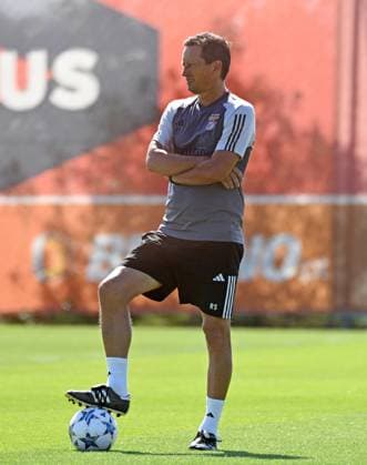 SOCCER - UEFA CL, Benfica vs RBS LISBON,PORTUGAL,19.SEP.23 - SOCCER - UEFA Champions League, group stage, SL Benfica vs Red Bull Salzburg, preview, training Benfica. Image shows head coach Roger Schmidt (Benfica).  GEPAxpictures xZedxJameson