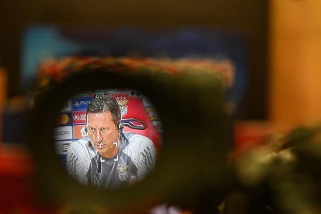 SOCCER - UEFA CL, Benfica vs RBS LISBON,PORTUGAL,19.SEP.23 - SOCCER - UEFA Champions League, group stage, SL Benfica vs Red Bull Salzburg, preview, press conference, PK, Pressekonferenz Benfica. Image shows head coach Roger Schmidt (Benfica).  GEPAxpictures xZedxJameson