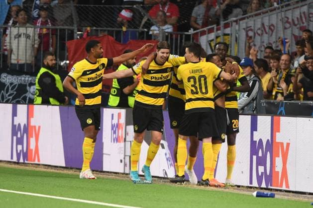19.09.2023, Bern, Wankdorf, UEFA Champions League: Young Boys - Leipzig, die Spieler vom BSC Young Boys freuen sich über den Treffer von 15 Meschack Elia (Young Boys) zum 1:1. Bern Wankdorf Bern Switzerland Copyright: xJustPictures.ch ManuelxWinterbergerx jp-de-MaWi-19.09.23_MWI_7246