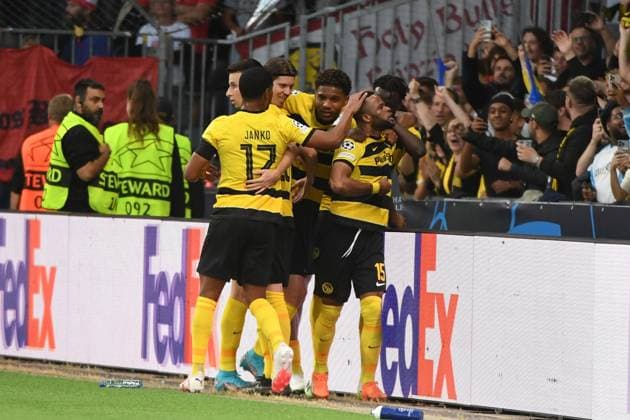 19.09.2023, Bern, Wankdorf, UEFA Champions League: Young Boys - Leipzig, die Spieler vom BSC Young Boys freuen sich über den Treffer von 15 Meschack Elia (Young Boys) zum 1:1. Bern Wankdorf Bern Switzerland Copyright: xJustPictures.ch ManuelxWinterbergerx jp-de-MaWi-19.09.23_MWI_7248