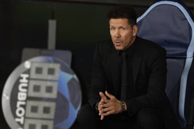 UEFA Champions League SS Lazio vs Atletico Madrid Atletico Madrid s Argentinian coach Diego Simeone looks during the UEFA Champions League match SS Lazio vs Atletico Madrid at Olimpico Stadium on September 19, 2023, in Rome. ABPH2563 Copyright: xAntonioxBalascox