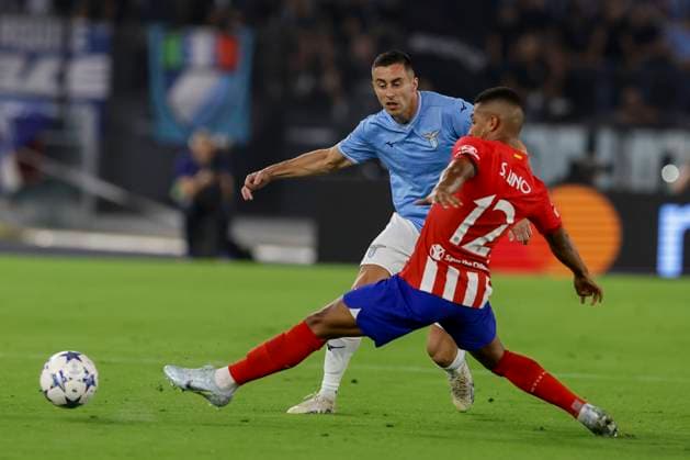UEFA Champions League SS Lazio vs Atletico Madrid Lazio s Serbian defender Adam Marusic challenges for the ball with Atletico Madrid s Brazilian forward Samuel Lino during the UEFA Champions League match SS Lazio vs Atletico Madrid at Olimpico Stadium on September 19, 2023, in Rome. ABPH2762_1 Copyright: xAntonioxBalascox