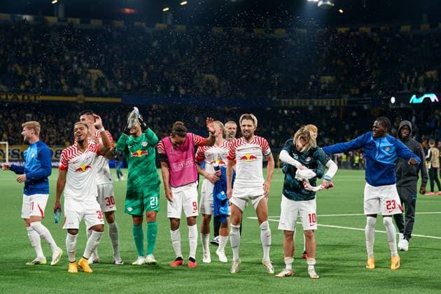 Bern, Switzerland, 19th September 2023: Players of RB Leipzig celebrate their victory during the UEFA Champions League Final football match between Young Boys and RB Leipzig at Wankdorf Stadium in Bern, Switzerland. (Daniela Porcelli SPP) Copyright: xDanielaxPorcellix xSPPx spp-en-DaPoSp-20230919-DP209674