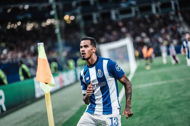 Fußball Herren Saison 2023 2024 Champions League Gruppe H 1. Spieltag Shakhtar Donetsk (UKR) vs. FC Porto (PRT) 19.09.2023 Galeno ( 13, FC Porto) feiert nach seiner Torvorlage Hamburg Volksparkstadion Hamburg Deutschland