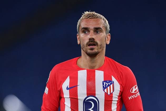 Antoine Griezmann of Atletico Madrid looks on during the Uefa Champions League match between SS Lazio and Atletico de Madrid at Stadio Olimpico Rome Italy on 19 September 2023. Rome Stadio Olimpico Rome Italy Copyright: xNicolaxIanualex SP24-700-006
