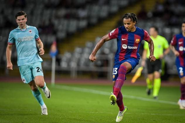 Jules Kounde FC Barcelona, Barca during a UEFA Champions League first match between FC Barcelona and Royal Antwerp at Estadi Olimpic Lluis Companys, in Barcelona, ,Spain on September 19, 2023. (Photo Felipe Mondino) Copyright: x@FELIPExMONDINOx