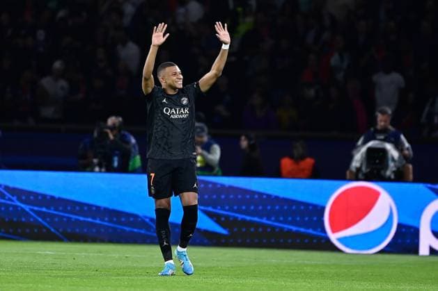 Attitude - Joie de Kylian Mbappe ( 7 - PSG ) - FOOTBALL : Paris Saint Germain vs Borussia Dortmund - Ligue des Champions - 19 09 2023 FedericoPestellini Panoramic 