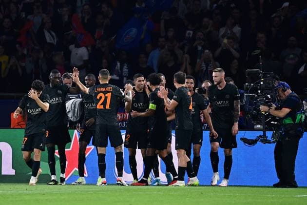 Joie des joueurs du PSG apres le but de Achraf Hakimi ( 2 - PSG ) - FOOTBALL : Paris Saint Germain vs Borussia Dortmund - Ligue des Champions - 19 09 2023 FedericoPestellini Panoramic 