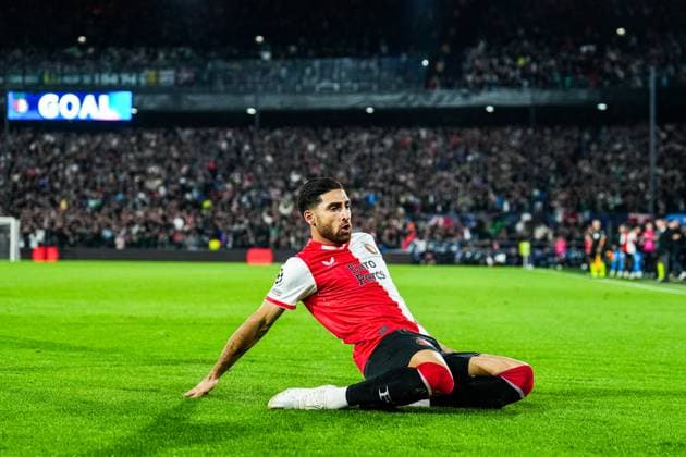 UEFA Champions League: Feyenoord v Celtic Rotterdam - Alireza Jahanbakhsh of Feyenoord celebrates the 2-0 during the 1st leg of the UEFA Champions League between Feyenoord v Celtic at Stadion Feijenoord De Kuip on 19 September 2023 in Rotterdam, The Netherlands. Copyright: xTomxBodex