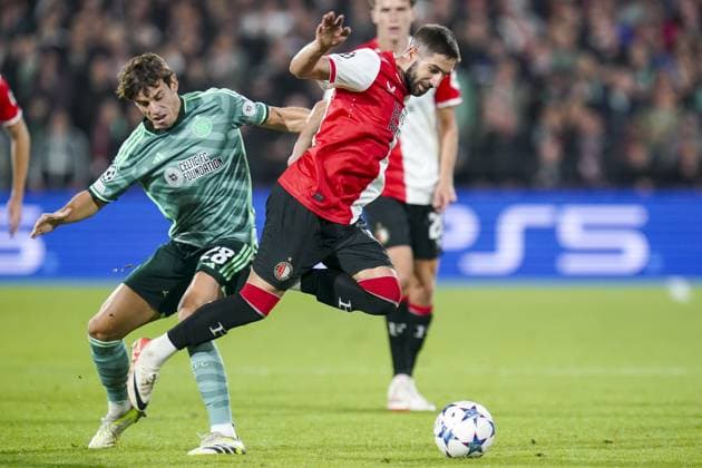 ROTTERDAM, 19Ã09-2023, Stadium Feijenoord De Kuip , Champions League , season 2023 2024, Feyenoord - Celtic , Feyenoord player Luka Ivanusec and Celtic player Paulo Bernardo Feyenoord - Celtic  x22412798x Copyright: