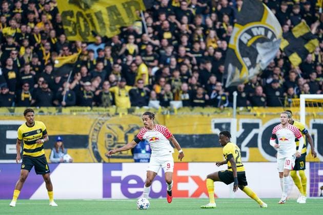 Bern, Switzerland, 19th September 2023: 9 Yussuf Poulsen (Leipzig) controls the ball during the UEFA Champions League football match between Young Boys and RB Leipzig at Wankdorf Stadium in Bern, Switzerland. (Daniela Porcelli SPP) Copyright: xDanielaxPorcellix xSPPx spp-en-DaPoSp-20230919-DP101862