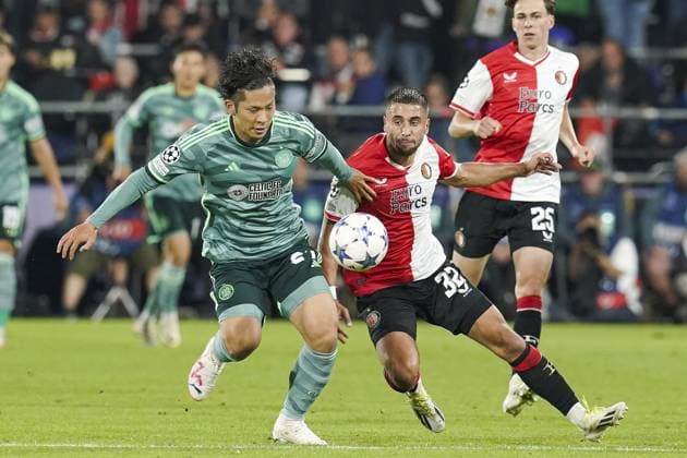 ROTTERDAM, 19Ã09-2023, Stadium Feijenoord De Kuip , Champions League , season 2023 2024, Feyenoord - Celtic , Celtic player Hyunjun Yang and Feyenoord player Ondrej Lingr Feyenoord - Celtic  x22412943x Copyright:
