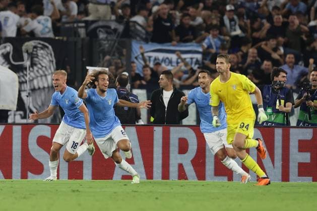 UEFA Champions League SS Lazio vs Atletico Madrid Lazio s Italian goalkeeper Ivan Provedel celebrates after scoring a goal at Atletico Madrid during the UEFA Champions League match SS Lazio vs Atletico Madrid at Olimpico Stadium on September 19, 2023, in Rome. ABPH5729 Copyright: xAntonioxBalascox