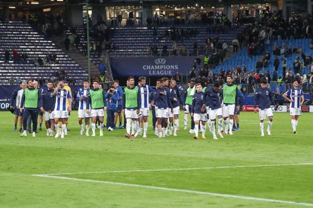 19.09.2023, xgox, Fussball UEFA Champions League, Schachtar Donezk - FC Porto emspor, v.l. Porto Jubel ueber den Sieg, Jubel nach Spielende (DFL DFB REGULATIONS PROHIBIT ANY USE OF PHOTOGRAPHS as IMAGE SEQUENCES and or QUASI-VIDEO) Hamburg