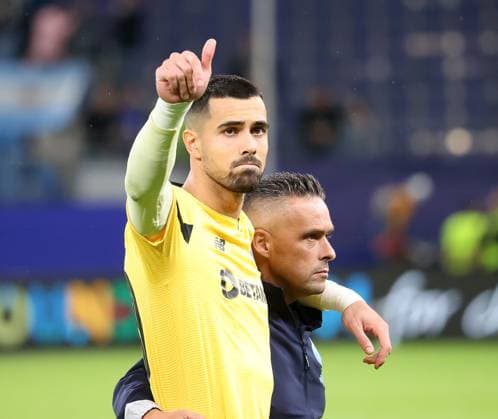 Diogo Costa (FC Porto) Fussball, UEFA Champions League, Gruppenphase, Saison 2023-2024, Herren, UCL, Men, Volksparkstadion, FC Shakhtar Schachtar Donezk (UKR) gegen FC Porto (PRT), 1-3