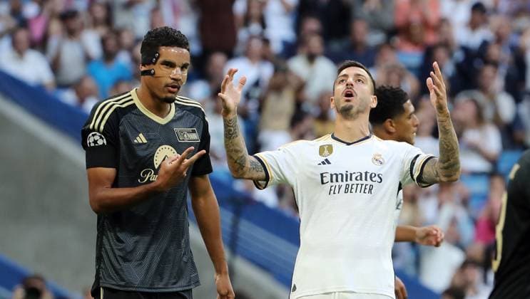 Danilho Doekhi, Joselu enttäuscht nach vergebener Torchance Enttäuschung Fußball Fussball UEFA Champions League UCL Herren 1.Spieltag Saison 2023 2024 20.09.2023 Real Madrid vs 1.FC Union Berlin FCU Estadio Bernabeu DFL regulations prohibit any use of photographs as image sequences and or quasi-video