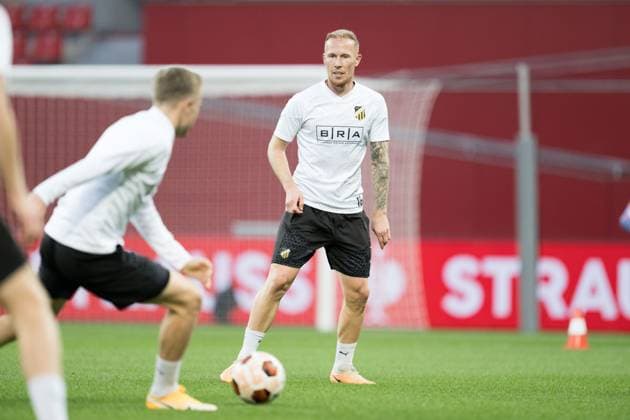 230920 Mikkel Rygaard Jensen of Häcken during a training ahead of the UEFA Europa League match against Bayer 04 Leverkusen on September 20, 2023 in Leverkusen. Photo: Daniel Stiller BILDBYRAN kod DS DS0333 fotboll football soccer fotball uefa europa league träning practice training häcken bbeng Copyright: DANIELxSTILLER BB230920DS015