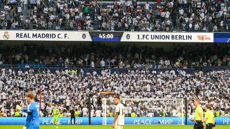 Fussball, Herren, Saison 2023 2024, Champions League (Gruppe C, 1. Spieltag), Real Madrid - 1. FC Union Berlin, v. l. Anzeigetafel mit dem Halbzeitstand 0:0, 20.09. 2023, Copyright: xMatthiasxKochx