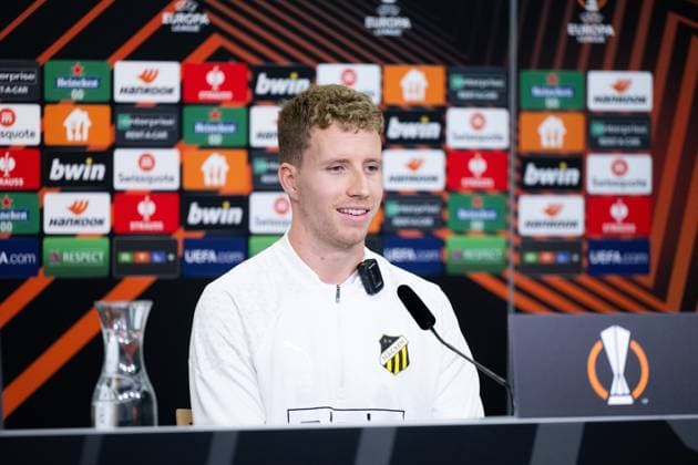 230920 Samuel Gustafson of Häcken during a press meeting ahead of the UEFA Europa League match against Bayer 04 Leverkusen on September 20, 2023 in Leverkusen. Photo: Daniel Stiller BILDBYRAN kod DS DS0333 fotboll football soccer fotball uefa europa league träning practice training häcken bbeng Copyright: DANIELxSTILLER BB230920DS027
