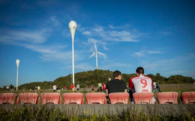 Munic, Germany. 20th Sep 2023. Fan von Harry Kane (Muenchen) FC Bayern München - Manchester United, ManU 20.09.2023