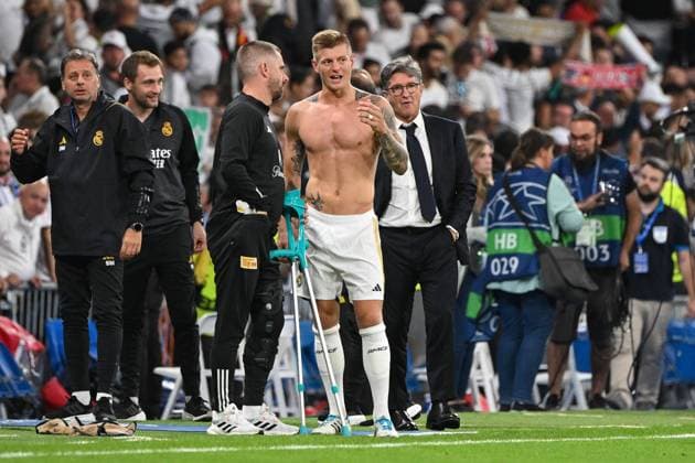 Sport Bilder des Tages Fussball, Herren, Saison 2023 2024, Champions League (Gruppe C, 1. Spieltag), Real Madrid - 1. FC Union Berlin, v. l. Co-Trainer Sebastian Boenig (1. FC Union Berlin) und Toni Kroos (Real Madrid) , 20.09. 2023, Copyright: xMatthiasxKochx