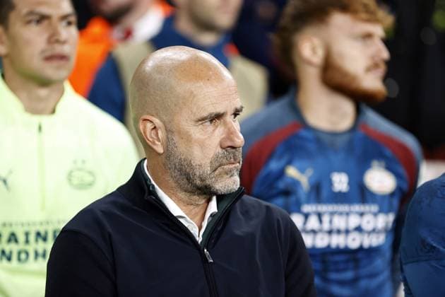 LONDON - PSV Eindhoven coach Peter Bosz during the UEFA Champions League match between Arsenal FC and PSV Eindhoven at the Emirates Stadium on September 20, 2023 in London, United Kingdom. ANP MAURICE VAN STEEN Group B - UEFA Champions League 2023 2024 xVIxANPxSportx xxANPxIVx 478799034 originalFilename: 478799034.jpg