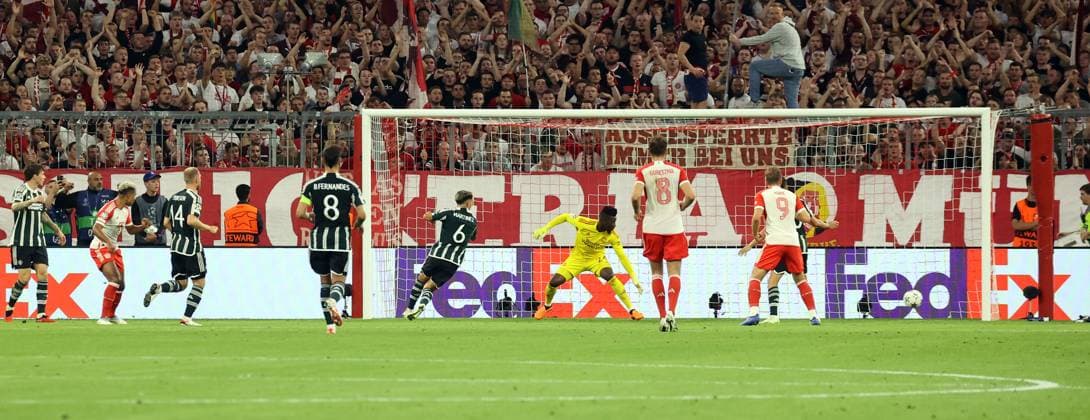 20.09.23 FC Bayern München - Manchester United, ManU Deutschland, München 20.09.2023, Fussball, Champions League, FC Bayern München - Manchester United: Serge Gnabry (FC Bayern München); Tor 2:0 Gnabry.