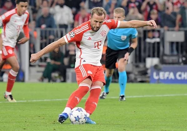 20.09.2023, xemx, Fussball UEFA Champions League, FC Bayern Muenchen - Manchester United, ManU emspor, v.l. Harry Kane (FC Bayern Muenchen) Goal scored, erziehlt das Tor zum 3:1 (DFL DFB REGULATIONS PROHIBIT ANY USE OF PHOTOGRAPHS as IMAGE SEQUENCES and or QUASI-VIDEO) Muenchen