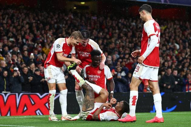 Sport Bilder des Tages Arsenal v PSV Eindhoven 20 September 2023, London - Champion™s League Football, Group Stage - Arsenal v PSV Eindhoven - Gabriel Jesus of Arsenal celebrates their third goal with his team mates - Photo: Charlotte Wilson Offside. London UK Copyright: xCharlottexWilsonx xOffsidexOffside