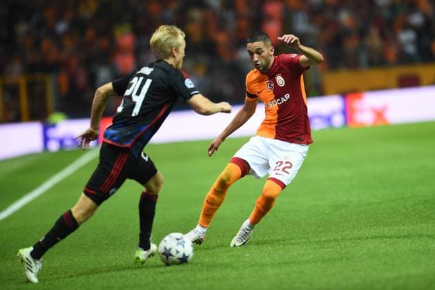 Hakim Ziyech of Galatasaray and Birger Meling of F.C. Copenhagen during the UEFA Champions League match between Galatasaray and F.C. Copenhagen at Ali Sami Yen Sports Complex Rams Park Arena on September 20, 2023 in Istanbul, Turkey. Istanbul Turkey Copyright: xSeskimPhotox Gsaray-Copenhagen-20923 (239)
