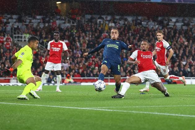 Arsenal v PSV Eindhoven 20 September 2023, London - Champion™s League Football, Group Stage - Arsenal v PSV Eindhoven - Gabriel Jesus of Arsenal shoots wide of the goal - Photo: Charlotte Wilson Offside. London UK Copyright: xCharlottexWilsonx xOffsidexOffside