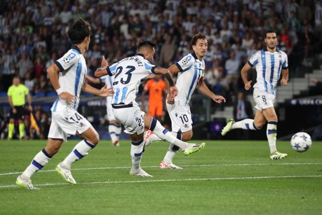 Spain - Real Sociedad vs FC Internazionale - 20 09 2023 SPAIN, SAN SEBASTIAN, SEPTEMBER 20. Brais Mendez of Real Sociedad scores a goal during the UEFA Champions League match group D between Real Sociedad and FC Internazionale on September 20, 2023 at Reale Arena in San Sebastian, Spain. Photo by Manuel Blondeau AOP.Press San Sebastian Reale Arena Spain Copyright: x ManuelxBlondeau AOP.Pressx AOP20230920 - 0006
