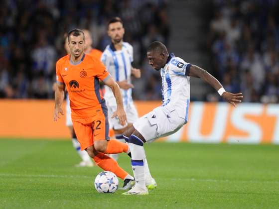 Partido de la Liga de Campeones entre la Real Sociedad y el Inter. En la imagen, TraorÃ . Champions League match between Real Sociedad and Inter. In this picture, TraorÃ . JOSUNExMTZ.xDExALBENIZ  ecommerceFotos eCommerce2-141283042 1