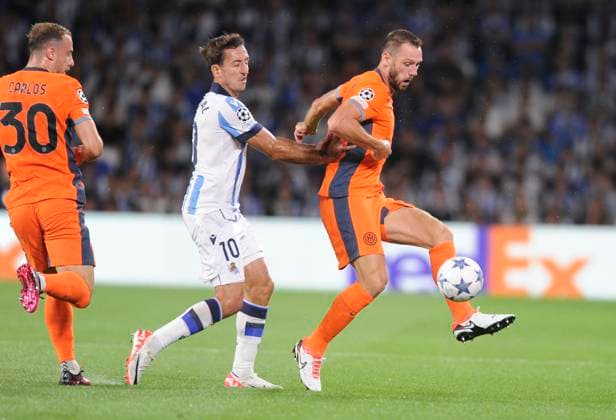 Partido de la Liga de Campeones entre la Real Sociedad y el Inter. En la imagen, Oyarzabal. Champions League match between Real Sociedad and Inter. In this picture, Oyarzabal. JOSUNExMTZ.xDExALBENIZ  ecommerceFotos eCommerce2-141285379 1