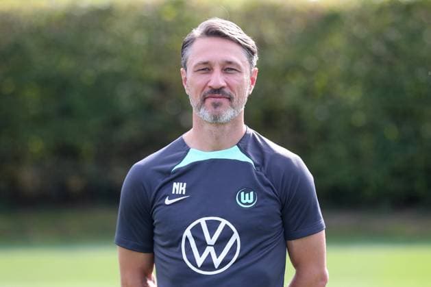 VfL Wolfsburg Wolfsburg, 20.09.2023, FUßBALL - VfL Wolfsburg, 1. Bundesliga, Saison 2023 24. Fototermin, Cheftrainer Niko Kovac (VfL Wolfsburg) Wolfsburg