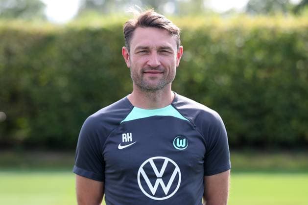 VfL Wolfsburg Wolfsburg, 20.09.2023, FUßBALL - VfL Wolfsburg, 1. Bundesliga, Saison 2023 24. Fototermin, Co-Trainer Robert Kovac (VfL Wolfsburg) Wolfsburg