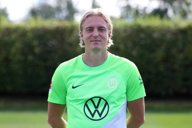 VfL Wolfsburg Wolfsburg, 20.09.2023, FUßBALL - VfL Wolfsburg, 1. Bundesliga, Saison 2023 24. Fototermin, Sebastiaan Bornauw (VfL Wolfsburg) Wolfsburg