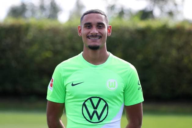 VfL Wolfsburg Wolfsburg, 20.09.2023, FUßBALL - VfL Wolfsburg, 1. Bundesliga, Saison 2023 24. Fototermin, Maxence Lacroix (VfL Wolfsburg) Wolfsburg