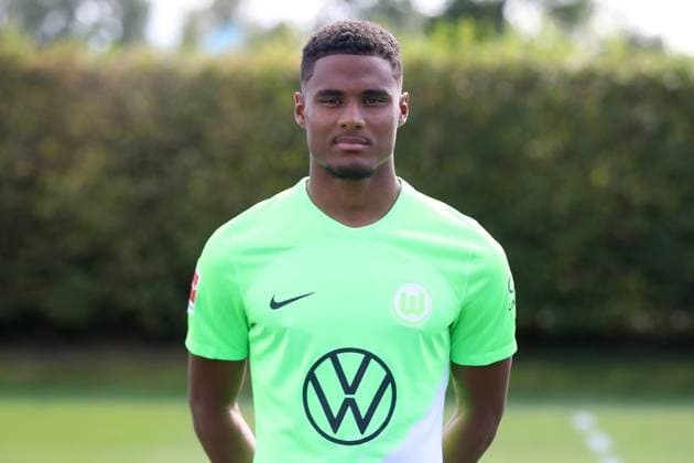 VfL Wolfsburg Wolfsburg, 20.09.2023, FUßBALL - VfL Wolfsburg, 1. Bundesliga, Saison 2023 24. Fototermin, Amin Sarr (VfL Wolfsburg) Wolfsburg