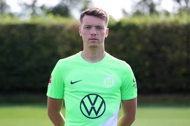 VfL Wolfsburg Wolfsburg, 20.09.2023, FUßBALL - VfL Wolfsburg, 1. Bundesliga, Saison 2023 24. Fototermin, Dzenan Pejcinovic (VfL Wolfsburg) Wolfsburg