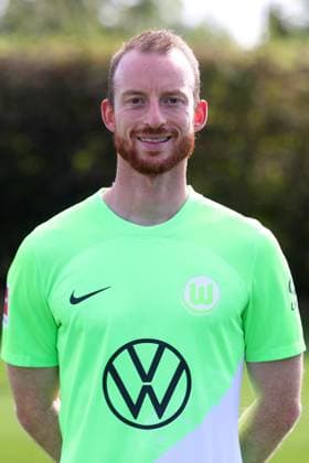 VfL Wolfsburg Wolfsburg, 20.09.2023, FUßBALL - VfL Wolfsburg, 1. Bundesliga, Saison 2023 24. Fototermin, Maximilian Arnold (VfL Wolfsburg) Wolfsburg