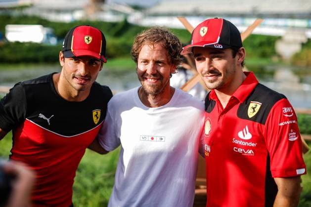 Sport Themen der Woche KW38 Sport Bilder des Tages 55 Carlos Sainz (ESP, Scuderia Ferrari), Sebastian Vettel (DEU), 16 Charles Leclerc (MCO, Scuderia Ferrari), F1 Grand Prix of Japan at Suzuka International Racing Course on September 21, 2023 in Suzuka, Japan. (Photo by HOCH ZWEI) Suzuka Japan *** 55 Carlos Sainz ESP, Scuderia Ferrari , Sebastian Vettel DEU , 16 Charles Leclerc MCO, Scuderia Ferrari , F1 Grand Prix of Japan at Suzuka International Racing Course on September 21, 2023 in Suzuka, Japan Photo by HOCH ZWEI Suzuka Japan