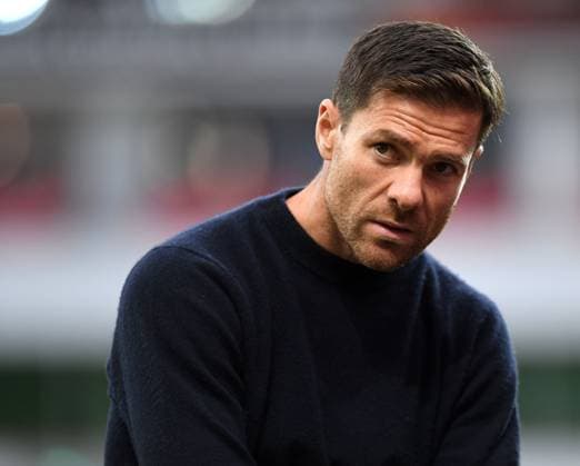 21.09.2023, Leverkusen, Germany, BayARENA, Bayer Leverkusen vs BK Haecken - UEFA Europa League 2023 2024 - Group H, Trainer Xabier Xabi Alonso (Bayer 04 Leverkusen) schaut (Foto Ralf Treese) Leverkusen BayARENA North Rhine-Westphalia Germany