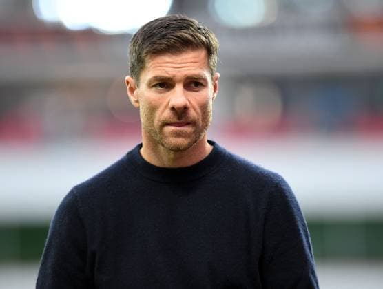 21.09.2023, Leverkusen, Germany, BayARENA, Bayer Leverkusen vs BK Haecken - UEFA Europa League 2023 2024 - Group H, Trainer Xabier Xabi Alonso (Bayer 04 Leverkusen) schaut (Foto Ralf Treese) Leverkusen BayARENA North Rhine-Westphalia Germany