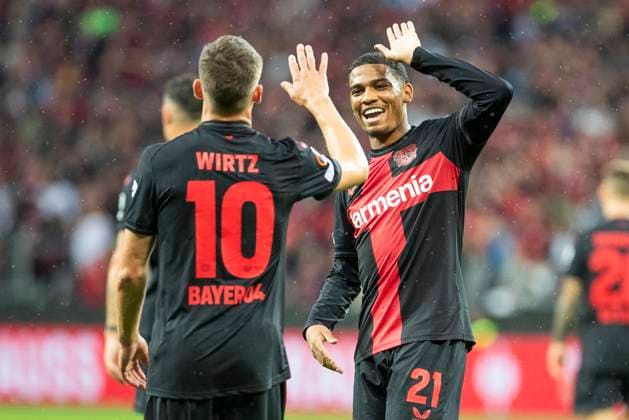 Sport Themen der Woche KW38 Sport Bilder des Tages UEFA Europa League, Bayer Leverkusen - BK Haecken, 21.09.2023 Amine ADLI (Bayer 04 Leverkusen, 21) jubelt mit Florian WIRTZ (Bayer 04 Leverkusen, 10) nach dessen Toor zum 1:0, UEFA Europa League, Bayer 04 Leverkusen - BK Haecken, 1. Gruppenspiel, am 21.09.2023, BayArena, Leverkusen DFL regulations prohibit any use of photographs as image sequences and or quasi-video *** UEFA Europa League, Bayer Leverkusen BK Haecken, 21 09 2023 Amine ADLI Bayer 04 Leverkusen, 21 cheers with Florian WIRTZ Bayer 04 Leverkusen, 10 after his goal for 1 0, UEFA Europa League, Bayer 04 Leverkusen BK Haecken, 1 group match, on 21 09 2023, BayArena, Leverkusen DFL regulations prohibit any use of photographs as image sequences and or quasi video Copyright: xBEAUTIFULxSPORTS Meuselx
