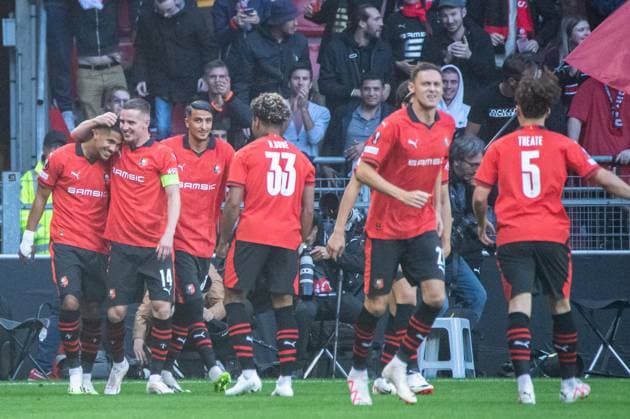 Joie des joueurs du Stade Rennais aprÃ s le but de Ludovic Blas (Stade Rennais) FOOTBALL : Stade Rennais x Maccabi Haifa - Ligue Europa - JournÃ e 1 - 21 09 2022 BaptisteAutissier Panoramic 