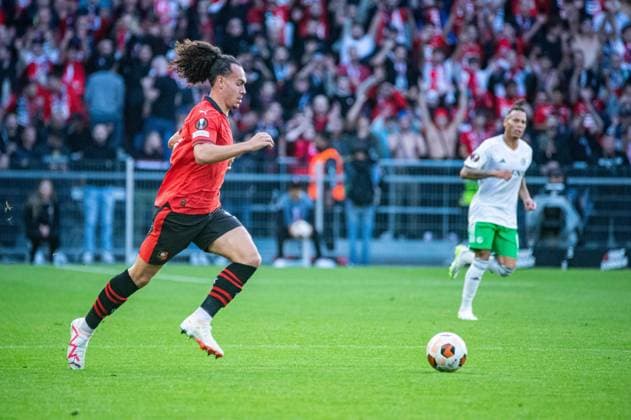 Arthur Theate (Stade Rennais) FOOTBALL : Stade Rennais x Maccabi Haifa - Ligue Europa - JournÃ e 1 - 21 09 2022 BaptisteAutissier Panoramic 